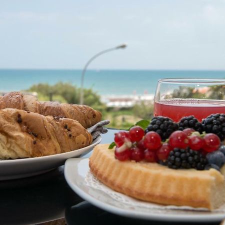 A Un Passo Dal Mare Bed & Breakfast Vieste Exterior photo